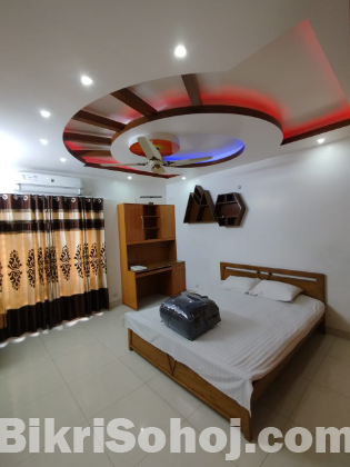 Modern 4-Bedroom Furnished Apartment in Bashundhara R/A